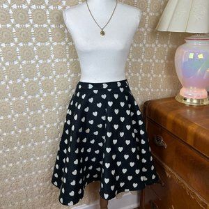 Alice & Olivia Black and White Heart Print Circle Skirt / Wool / Size 8/10